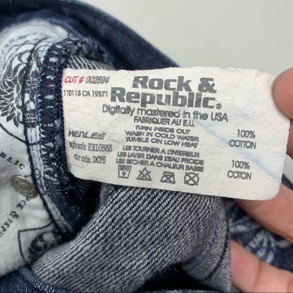 Rock & Republic Boot Cut Embroidered Jeans - Picture 7 of 9